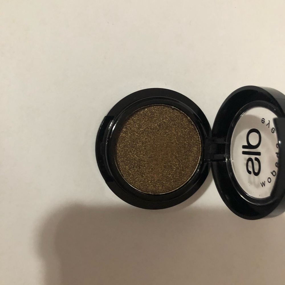 Dls Eye shadow - Picture 3 of 3